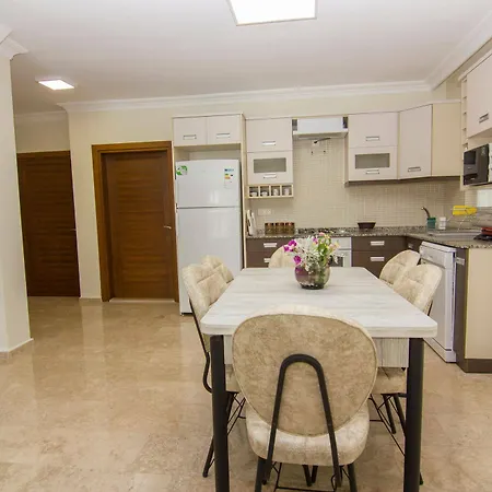 Lighthouse Lilia Βίλα Φετιγιέ