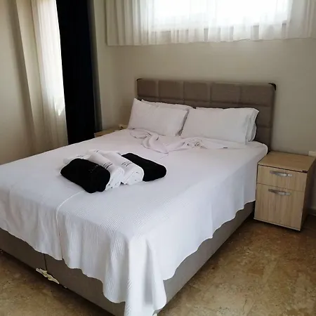 Lighthouse Lilia 페티예