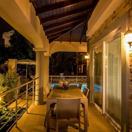 Lighthouse Lilia 费特希耶